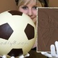足球和巧克力